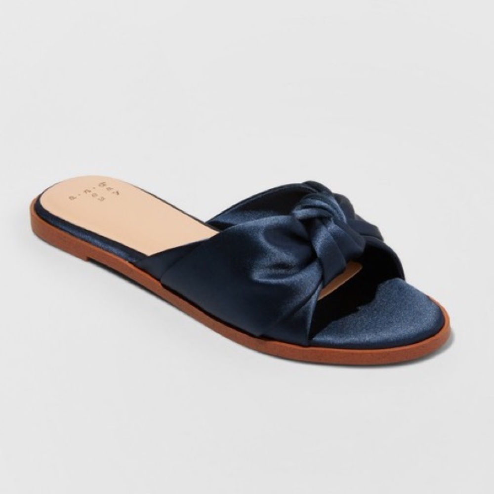 NWOT A New Day Sandal